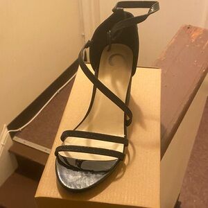 Elegant Black Strappy Women's Sandals
